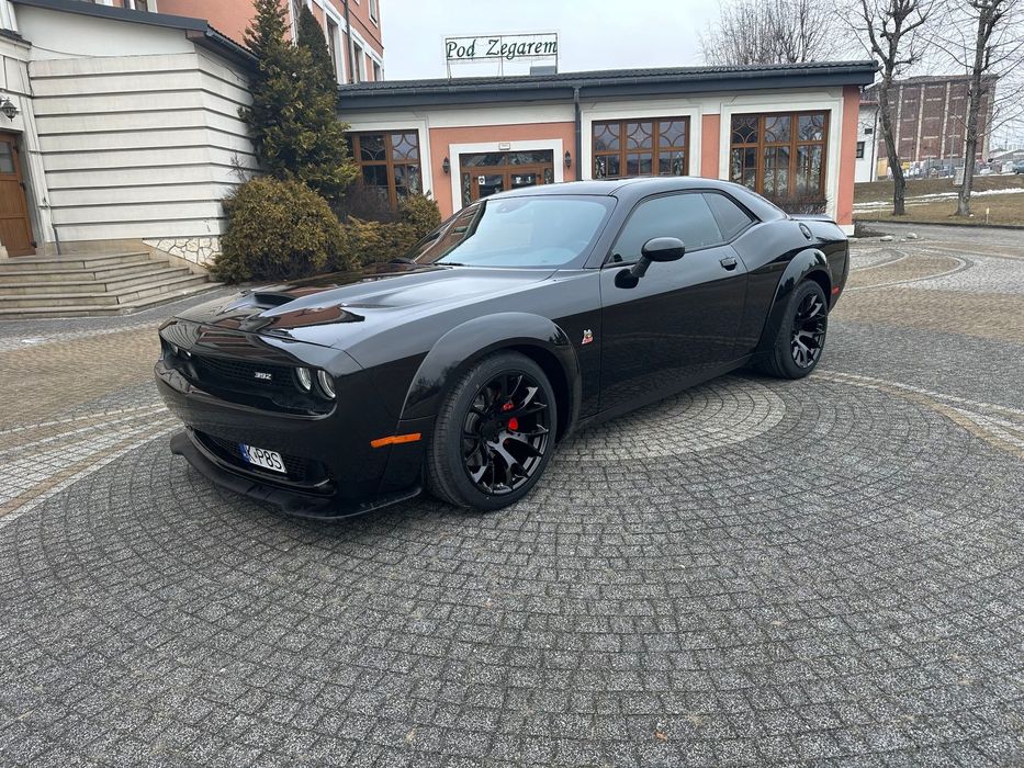 Dodge Challenger Okazja Dodge Challenger  6.4 HEMI 392  SCAT PACK 492 KM  OKAZJA