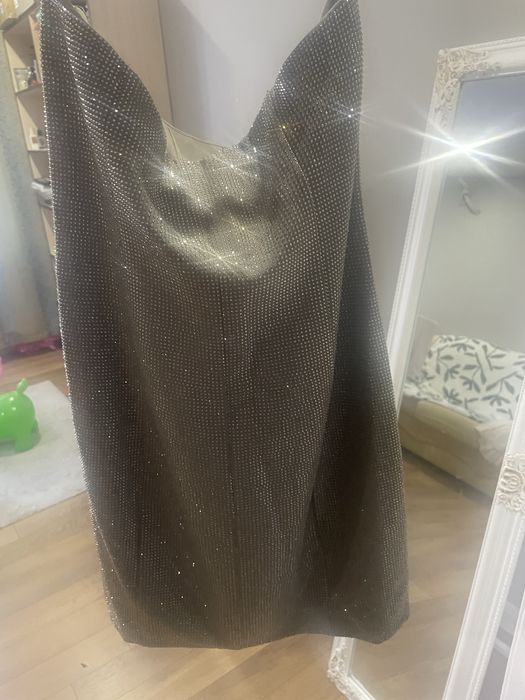 Сяюче плаття від Zara