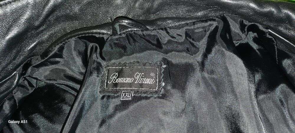 Куртка шкіряна .