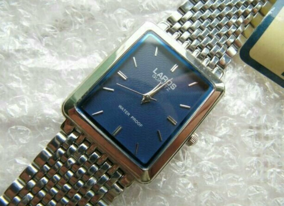 Часы кварцевые Laros мужские, в колекцію