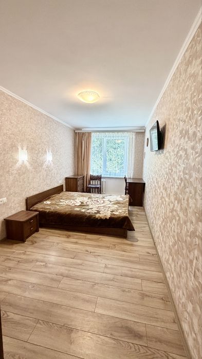 Продам 2-комнатную квартиру возле 9 школы