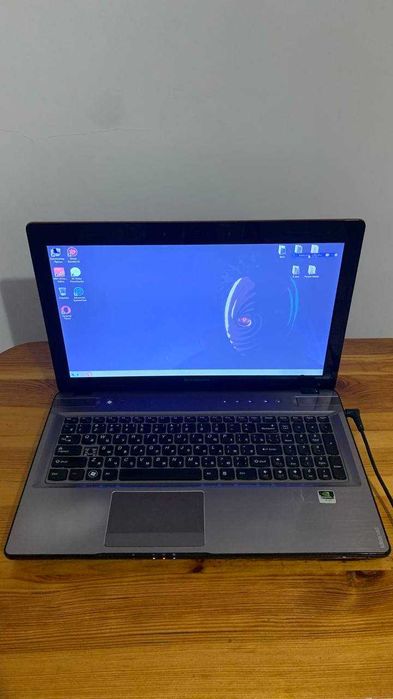 Ноутбук Lenovo Y570