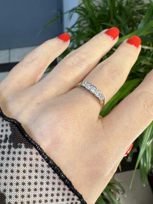 Золотое кольцо с бриллиантами 18р