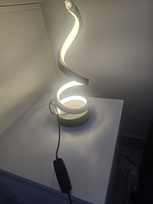 Candeeiro de mesa de cabeceira moderno