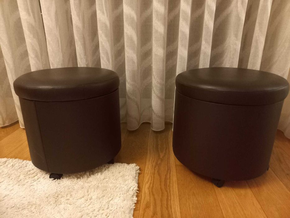 Vendo 2 Baús em Pele Castanha – Com Rodas e Arrumação Interior
