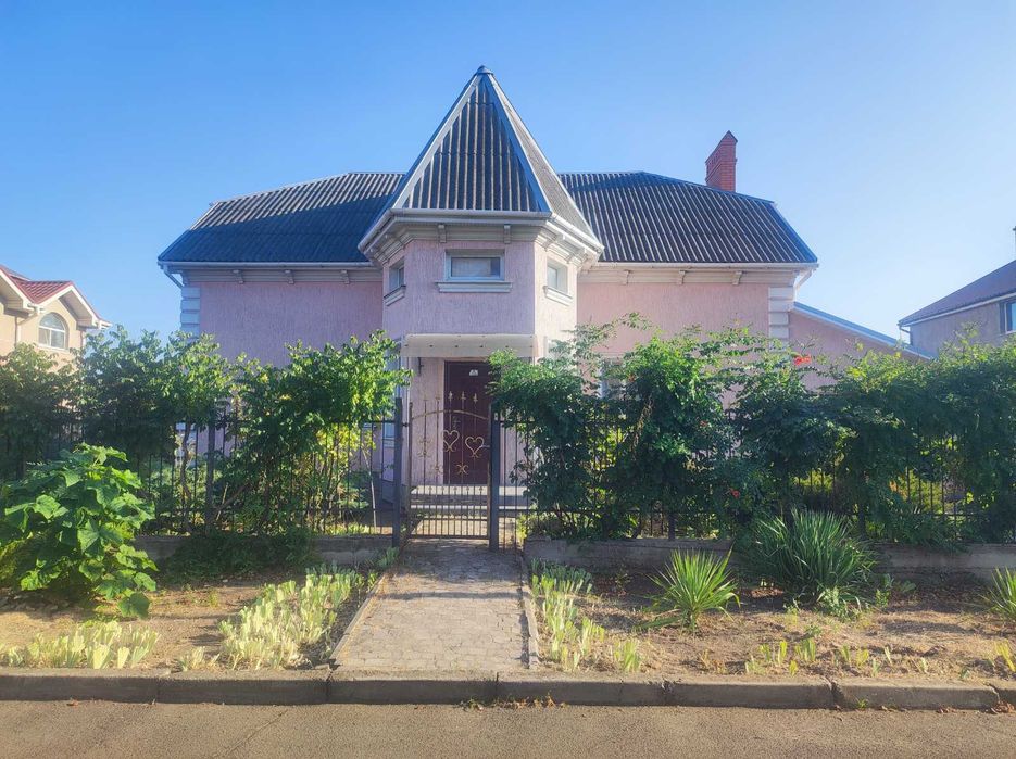 Продам дом 185 метров во втором Совиньоне на 10-ти сотках земли