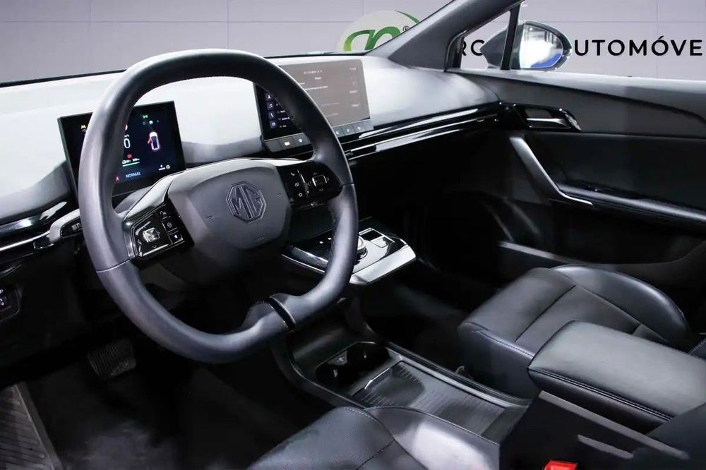 MG MG4 64 kWh Luxury