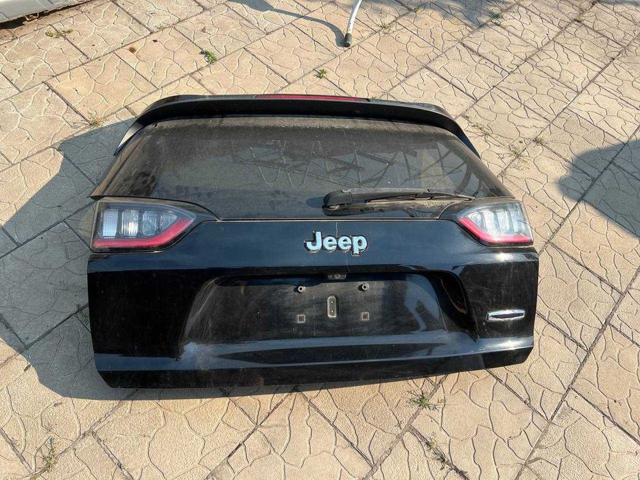 Ляда (крышка багажника) jeep Cherokee 2018 2019 2020 2021 2022