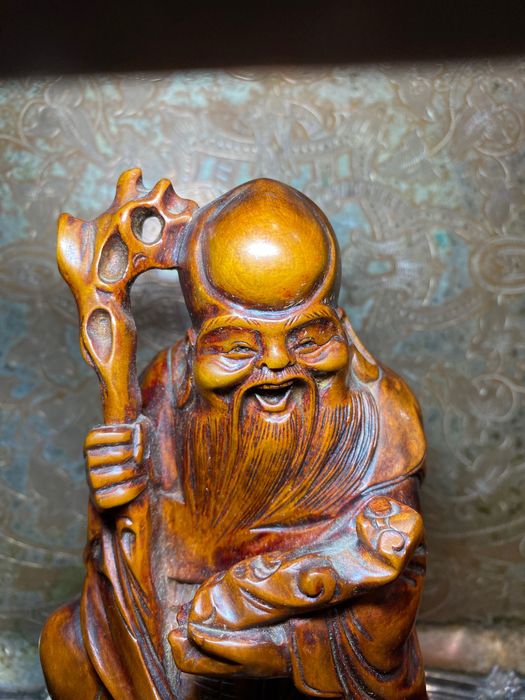 Buda Divindade Madeira exótica China séc XIX 18,8 cm
