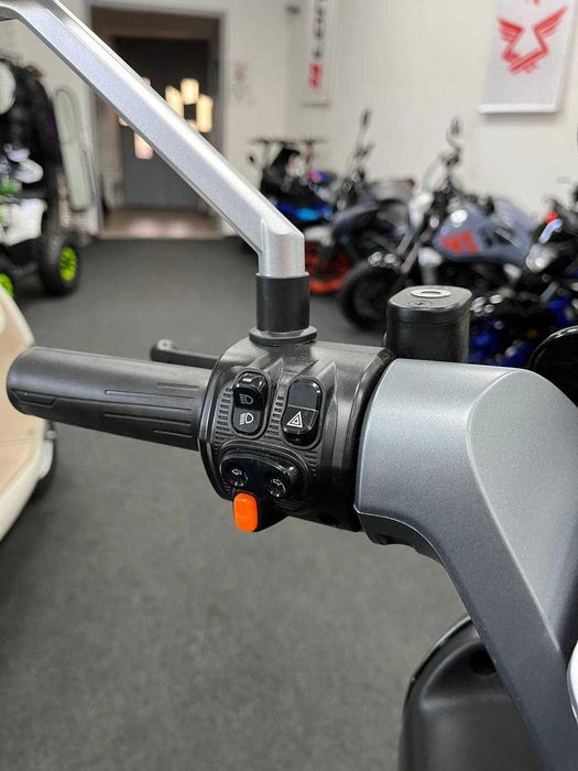 Электроскутер NISA K6. Графен