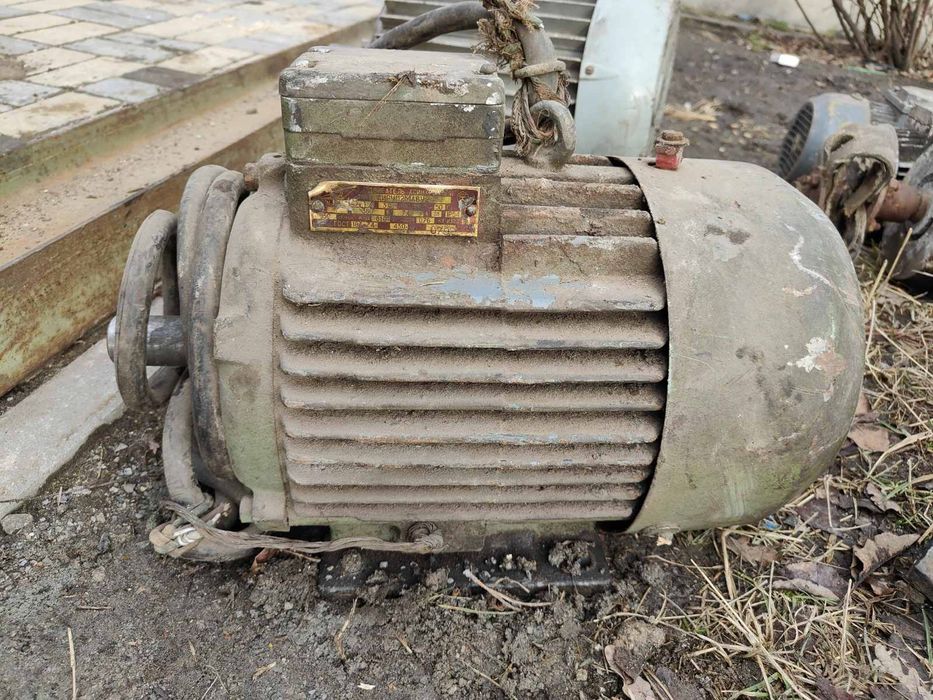 Продам Электродвигатели Електродвигуны 3кВт 4кВт 5,5кВт 7,5кВт 11кВт