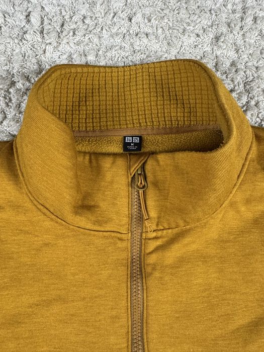 Чоловіча флісова спортивна кофта uniqlo гірчична з кишенями для активного відпочинку