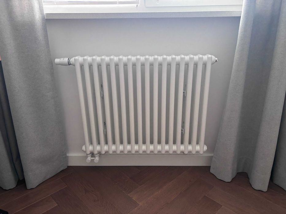 Grzejnik Zehnder Charleston 60x74 cm | 16 żeberek | idealny stan