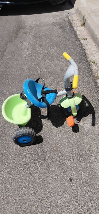 Triciclo de criança