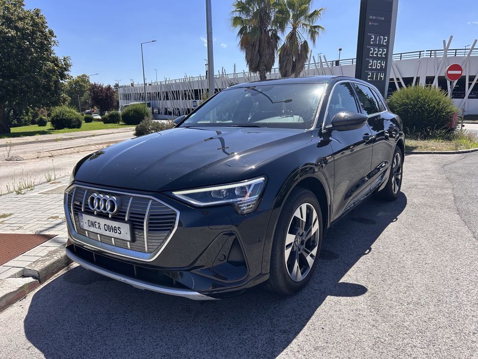 Audi e-tron 55 quattro S line | Nacional | 09/2022 | 73.000 km