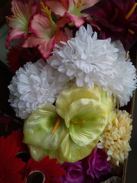 Różne Sztuczne kwiaty