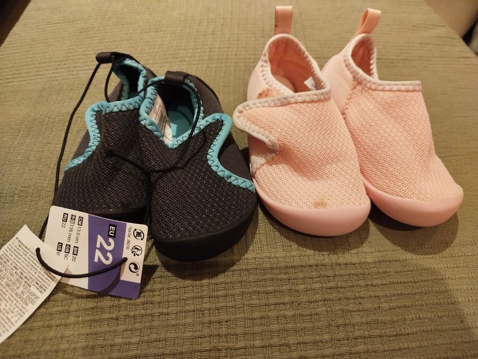 Sapatos Decathlon de ginástica pretos e rosa