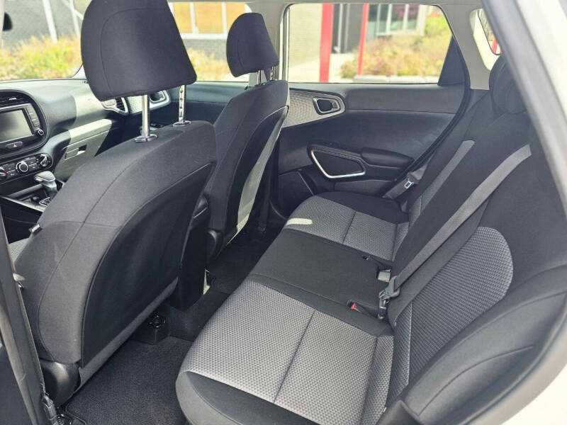 Kia Soul LX 2023