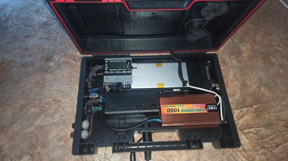 Продам портативну електростанцію