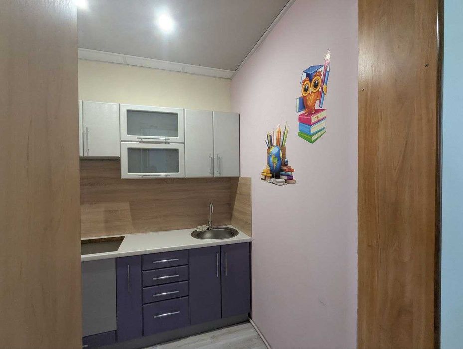 Продаж квартири в центральному районі. З окремим входом. Перший поверх