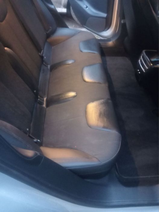 Оренда авто з водієм на весілля, бізнес зустрічі, перевезення