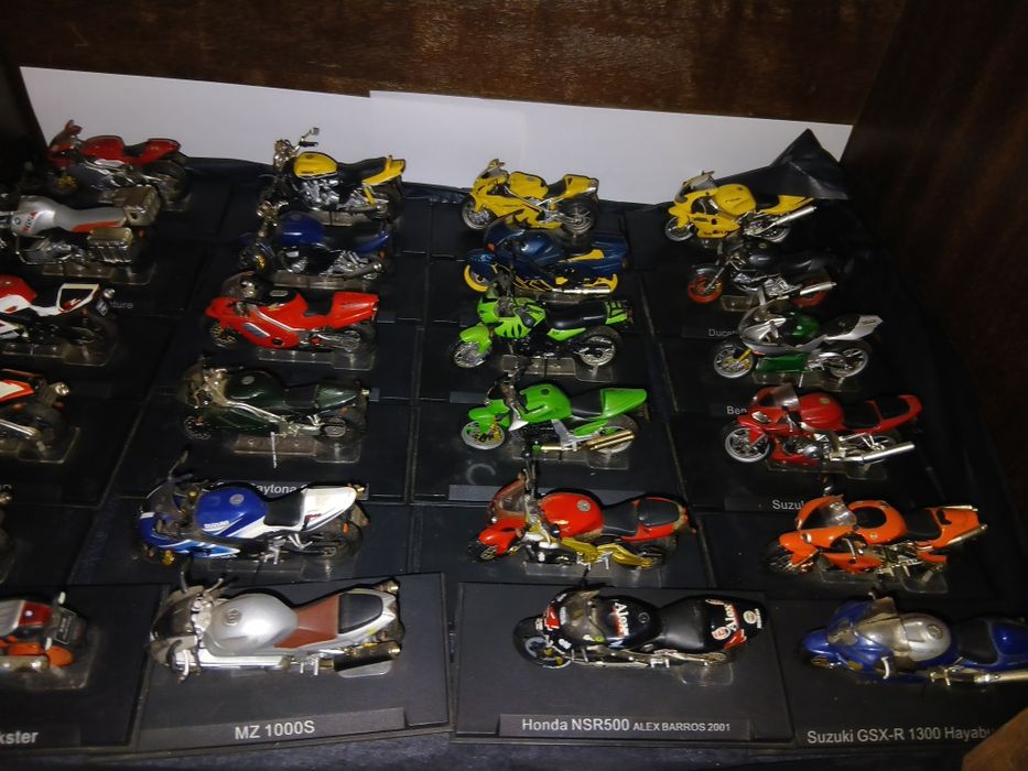 Colecao 25 mota por 120 €