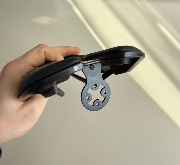 Siodełko Giant Fleet SL + uchwyt Garmin uni clip