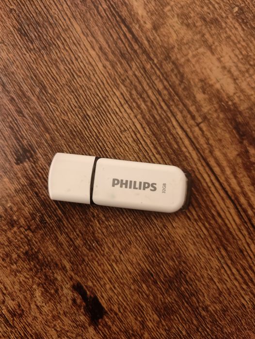 Pendrive PHILIPS Snow 32GB, USB 2.0, Odczyt 23 Mb/s, Zapis 15 Mb/s