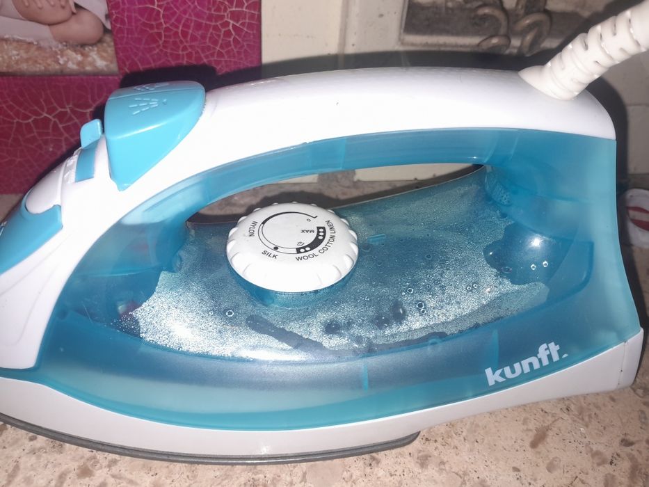 Ferro vapor + alisador cabelo 20€