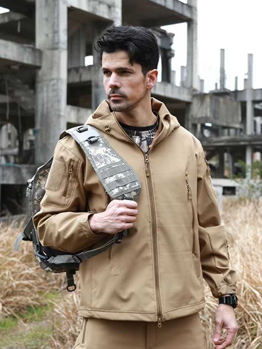 Демісезонний Чоловічий костюм Softshell чоловічий для туризму і міста