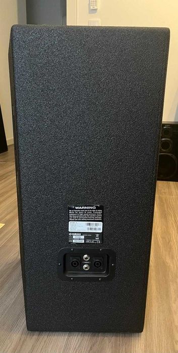 Duas Colunas Yamaha C115V 500W