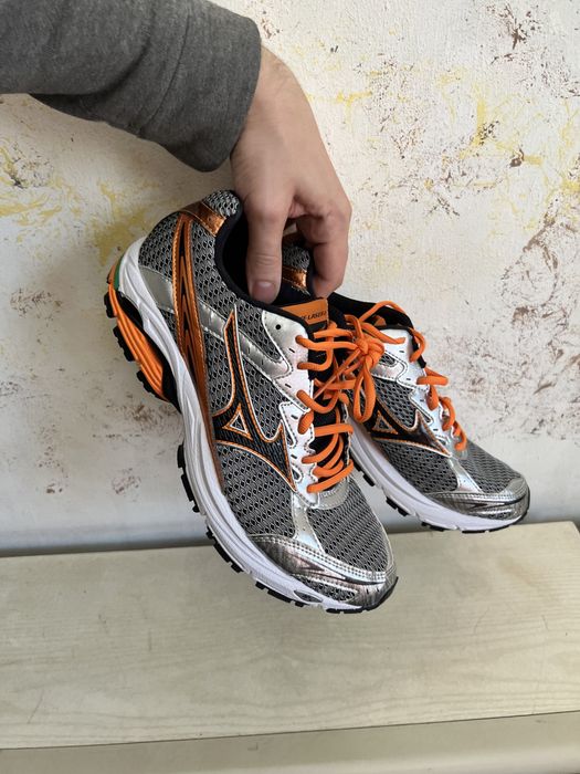 Кроссовки сетка Mizuno Wave laser 2 оригинал размер 42 27 см новые