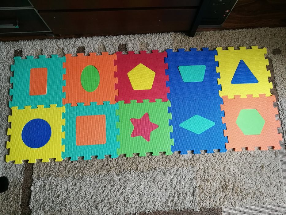 Puzzle piankowe układanka literki kształty