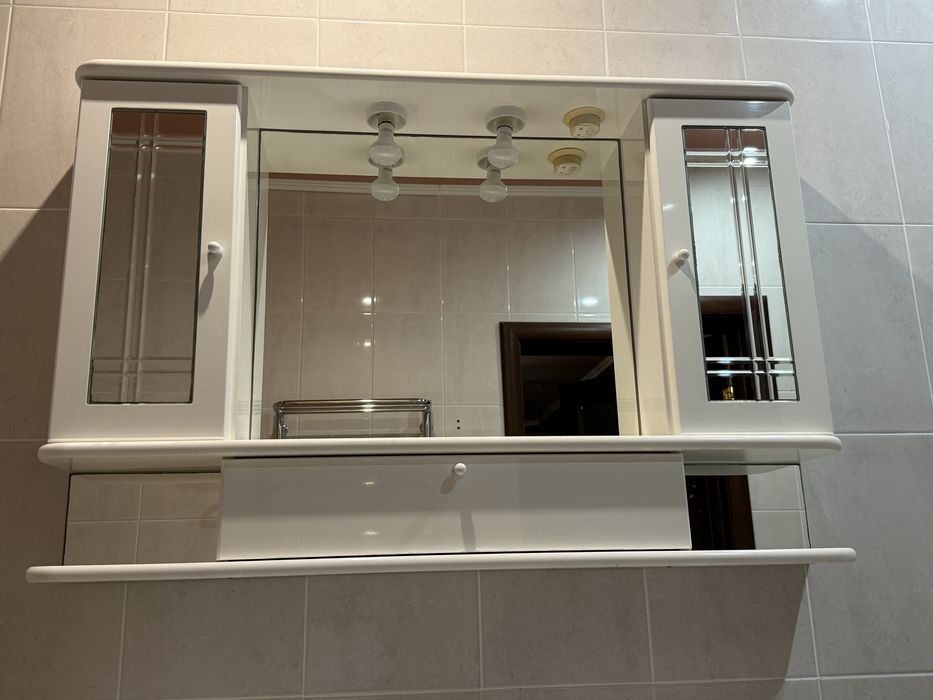 Терміново! Шафа з дзеркалами для ванної 110см