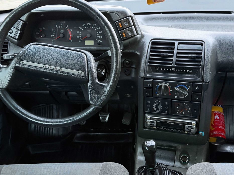 Продам Ваз 21112 2008 год 1.6 8кл газ-4пок.