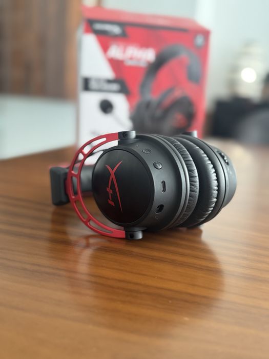 HyperX Cloud Alpha Wireless