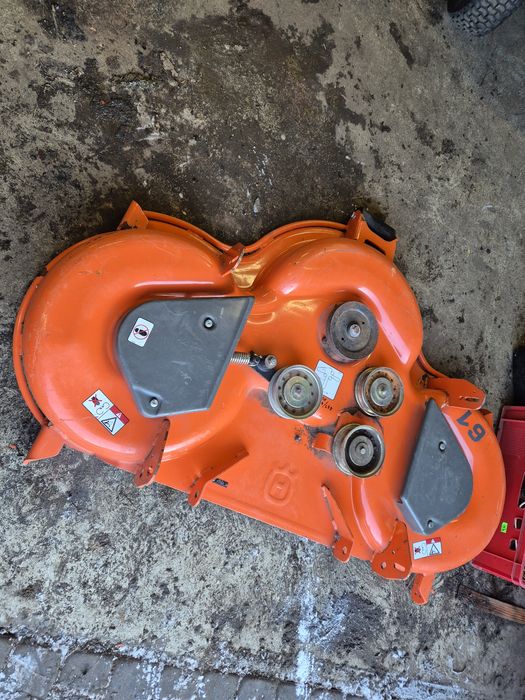 Kosisko deck agregat tnący Husqvarna  zero turn