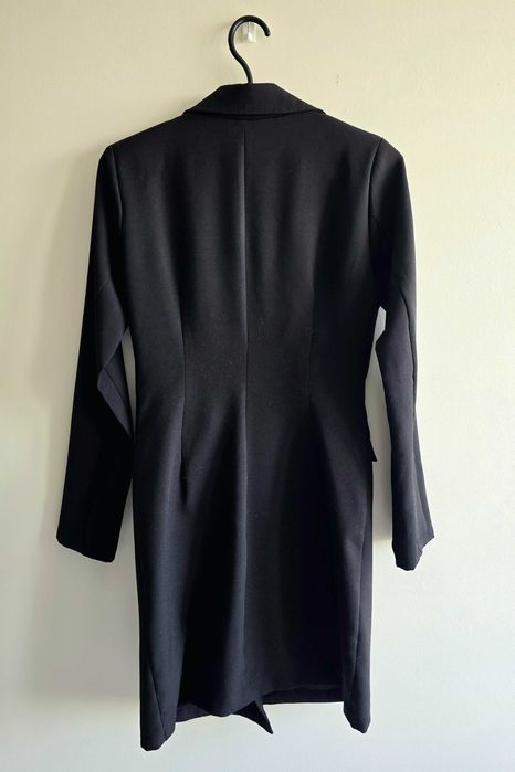 Czarna sukienka garniturowa marynarka taliowana Ooh la la