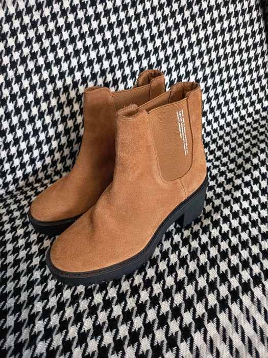 Botki zamszowe stradivardius 36