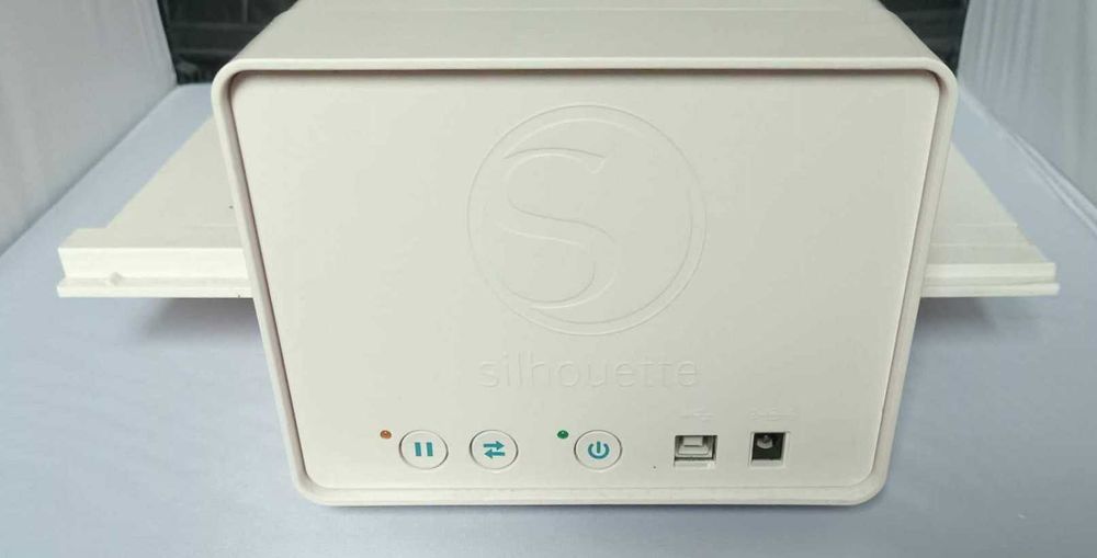 Ploter Silhouette Curio