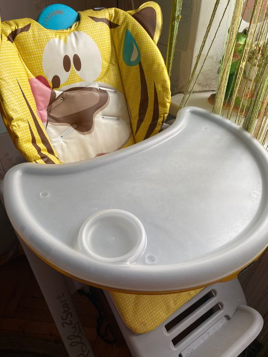 Годувальний стіл Chicoo Poli