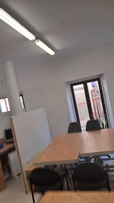 Loja para Serviços e Comercio- Centro de  Esposende