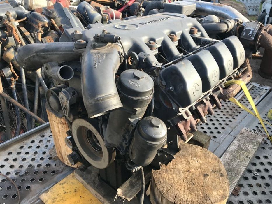 glowica silnika mercedes actros om 501 la , om 502 la