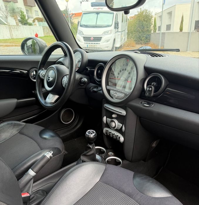Mini Cooper 1.6cc