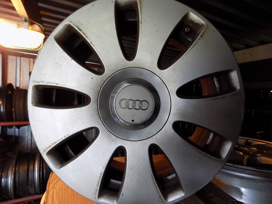 Oryginalne Felgi Aluminiowe AUDI 16 5x112