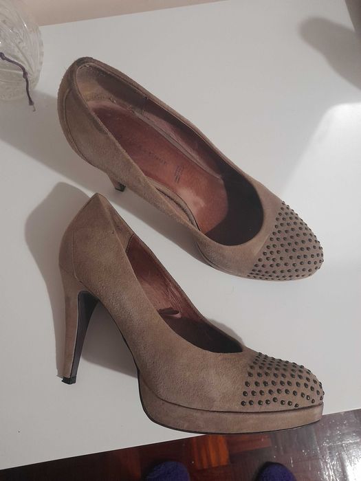 Sapatos de Salto