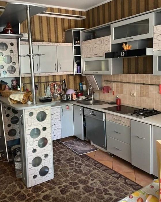 Терміново! Продам будинок з готовим ремонтом • ID 3375