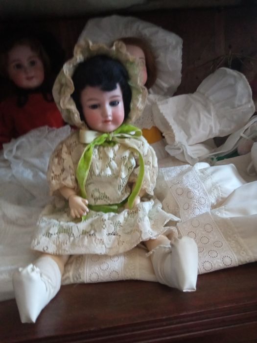 Boneca antiga muito bonita