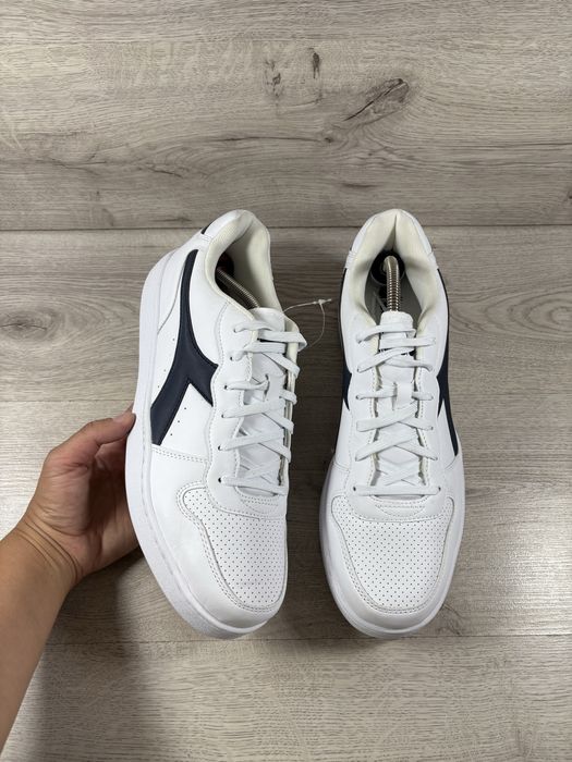 Diadora чоловічі білі шкіряні кросівки 46 розмір