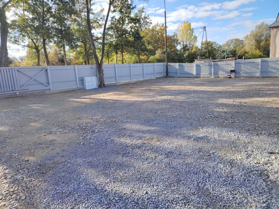 Plac do wynajęcia 450 m2 z możliwością postawienia kontenera jako biuro